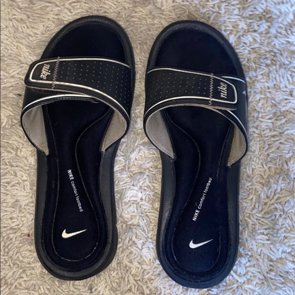 Women’s Nike memory foam slides